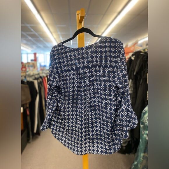 41 hawthorn ladies Lg Blue Printed Blouse - Picture 3 of 4